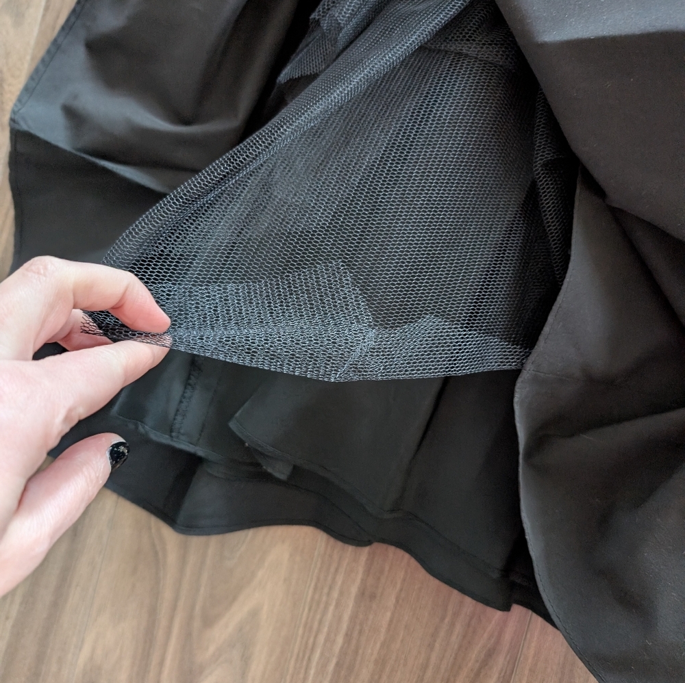 Max & Cleo Black Cocktail Party Dress w/ Crinoline - Size 2 - Picture 7 of 7